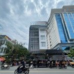 Bán tòa nhà mặt tiền cách mạng tháng tám - dt: 6,2x22m - 7 tầng - hđt: 120 tr/th - giá: 37 tỷ tl
