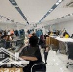 (mặt tiền 5m) bán gấp nhà mặt phố hoàng quốc việt, 57m2 - 7 tâng thang máy - sẵn hđ thuê 80 triệu/t