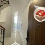 Duplex penthouse 135m2 giá 9,5tr/tháng. nhà trống sẵn, có thể ở ngay.