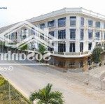 Cặp góc duy nhất - tặng 250tr. lh: 0813.988.818