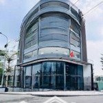 Cần bán nhà 2mt cao thắng - 3 tháng 2 p12 q10. dt 15x20m kc 1h7t, dts 1500m2, tn 290tr/th