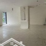Bea holding - chủ đầu tư cho thuê sàn thương mại - văn phòng tầng 1, dt: 309m2, 110tr/tháng