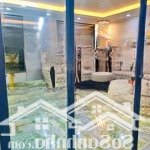Gọi ngay, bán nhà siêu độc đường hoàng diệu quận 4, dt: 4.1*23. nh:9m, hđt: 100 triệu/th, giá 36 tỷ
