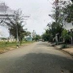 Bán đất đường 526 nguyễn văn tạo xã long thới dt300m2 giá 30,5tr/m2
