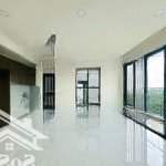Chủ gửi bán căn hộ celadon city 2 pn 2wc 96m2, 5 tỷ 2