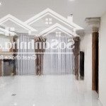 Bán căn hộ scenic valley 1 - 133m2, full nội thất, siêu rộng. công chứng trong ngày