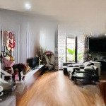 Chính chủ bán gấp căn 3 ngủ home city trung kính, dt 100m, giá 8,2 tỷ, sẵn sổ full nội thất