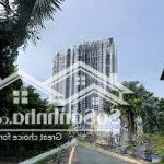 Chính chủ cần bán gấp căn hộ 1pn, 51m2 tại the emerald golf view, giá 2,3 tỷ đối diện kcn vsip 1