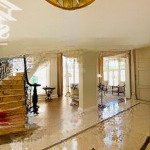 Bán căn biệt thự sang trọng - đẳng cấp kđt vcn phước hải - tp biển nha trang
full nội thất cao cấp