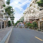 Bán nhà 3 tầng cityland p10 gv. dt: 5x10m. gía: 24 tỷ tl. nhà hoàn thiện có hầm. lh 0855 400 684