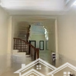 Cho thuê nhà ngõ 50 trung văn 63m2 x3t ô tô đỗ cửa