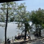 Chính chủ bản nhà mặt hồ trúc bạch ba đình hiếm không có căn thứ 2 76m2 mt 4.5m. 5tầng. giá 7xtỷ