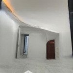 Cần tiền bán gấp! nhà tây sơn - đống đa, dt42m2, 5tầng, ôtô đỗ cửa, giá nhỉnh 9tỷ