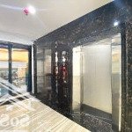 Tòa nhà tuyệt đẹp, thoáng trước sau, đường hè rộng, phạm tuấn tài, 205m2, hơn 100 tỷ
