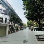 Bán nhà thanh xuân thang máy, phân lô ô tô tránh, vỉa hè rộng, nhà đẹp ở ngay