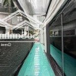 Song lập, nhà đẹp xuất sắc, có hồ bơi, giá 69,999 tỷ có thương lượng