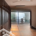 Bán nhà cầu giấy 5 tầng cực đẹp mt 4,95m 30,5m2 ngõ nông dân trí cao