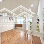 Chdv full nội thất ban công cửa sổ cực thoáng, xinh căn ngay adora hoàng văn thụ