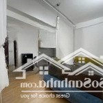 Cho thuê phòng 35m2 - ban công - máy giặt riêng - gần cầu bason - chợ bến thành - cầu thị nghè