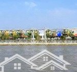Biệt thự view sông, giá tt 900tr, dt 140m2, shr, đường 16m, giá tốt cđt, ck 5%, thị trấn bến lức