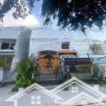 Bán biệt thự hầm 3 tầng ngay công viên cao đức lân - bùi tá hán, an phú, q2 dt 10x20m, giá 35 tỷ tl