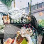 Cần bán căn liền kề xẻ khe khu paris 126m2 hoàn thiện siêu đẹp giá tốt. lh 0902.90.93.94 e vân anh