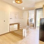 Căn hộ studio mới 100%, bancol 30m2 đón nắng tuyệt đẹp ngay đại học hutech, uef