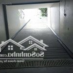 Cho thuê tòa nhà mt trần quý kiên, 1 hầm 7 tầng, 1400m2, giá 260tr tl