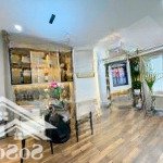 Bán căn góc 3 ngủ + 1, tầng trung, view thoáng cầu vĩnh tuy, giá thương lượng lh 0968 602 202