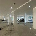 Tòa nhà 3000m2 mặt tiền xuân thuỷ, thảo điền, q2. toà nhà mới trùng tu, mới 100% bàn giao ngay