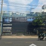 Cho thuê nhà mặt tiền đường cmt8 quận 3, ngang 14m, kết cấu trệt, giá 105 triệu/tháng