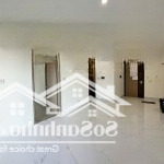 Gấp, chiết khấu luôn 25%, bán 2pn2wc lớn nhất tại origami chỉ 2tỷ931 - đóng 1,5 năm ở vinhomes
