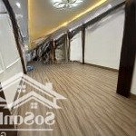 Hơn 10 tỷ nhà đẹp 61m2, 5 tầng, thanh am long biên, ô tô 7 chỗ đỗ cửa, 3 bước ra ô tô tránh