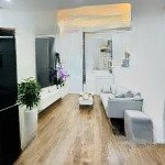 Bán căn 2pn hướng đông nam full nội thất