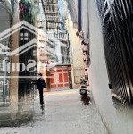 Bán nhà riêng tại hồng mai, lô góc , 6,99 tỷ, 43m2, 6pn, 4wc, 5 tầng, giá đầu tư.