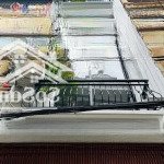ô tô - nhà đẹp - vị trí đẹp phố văn miếu văn chương - dt 27m2 - 5t - mt 4 m - hơn 6 rỷ