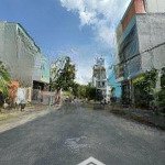 Chính chủ bán lô đất dt: 4x19,9m sổ hồng sẵn đường oto, bình trưng đông, q2 giá 8 tỷ. lh 0901372799