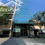 Bán tòa nhà mt hai bà trưng - dt: 20x35m. cn 700m2 hầm + 10 lầu - hđt 1.8 tỷ/tháng - giá 375 tỷ