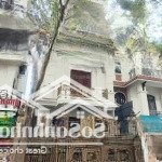 Căn bt đẹp xuất sắc phố hoàng ngân. 138m2, 6t, mặt tiền 8m. gần phố, gara oto, thang máy, yên tĩnh