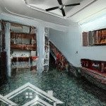 Nguyễn văn cừ, mặt ngõ dt 98m2, 4 tầng dân xây khung cột bê tông chắc chắn nhỉnh 11 tỷ