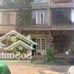 Bán nhà phường 15 tân bình, 2 lầu, 4pn 3wc đường 10m giá 4,6 tỷ