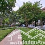 Bán nhà mt đối diện công viên bông sao quận 8-105m2 ngang 5,5 nở hậu,khu biệt thự,giá chỉ 16 tỷ(tl)
