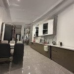 Bán nhà mặt phố việt hưng, 40m2 x 5 tầng, vị trí trung tâm - kd bất chấp - đỗ xe ngày đêm giá 12.3