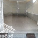 Cho thuê nhà làm vp cty. dt 5 x 20m x 4 tầng. 5pn 4wc.