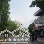 Vị trí siêu đẹp. mt trường sa p14 phú nhuận. 4,5x24m - cn 94m2 - 5 lầu st - hđt 80tr/th - 28,5 tỷ