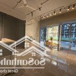 Cho thuê shop sala lớn 1.400m2 sala giá 330 triệu, 14.2m x 24m, hoàn thiện đẹp, đầy đủ công năng