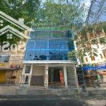 Bán nhà siêu phẩm siêu đẹp mặt tiền trường sa - dt: 18x20m - 4 tầng - hđt: 300 tr/th - giá: 76 tỷ