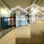 Cần bán gấp căn hộ 105m2 toà nhà brg 25 lê văn lương, tầng đẹp, giá tốt