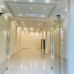 Cho thuê nhà 3 tầng đường điện biên phủ - ngang 5,2m nở hậu 8m