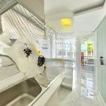 Cho thuê phòng quận 1, ban công, máy giặt riêng, gần bộ công an, phố tây bùi viện
